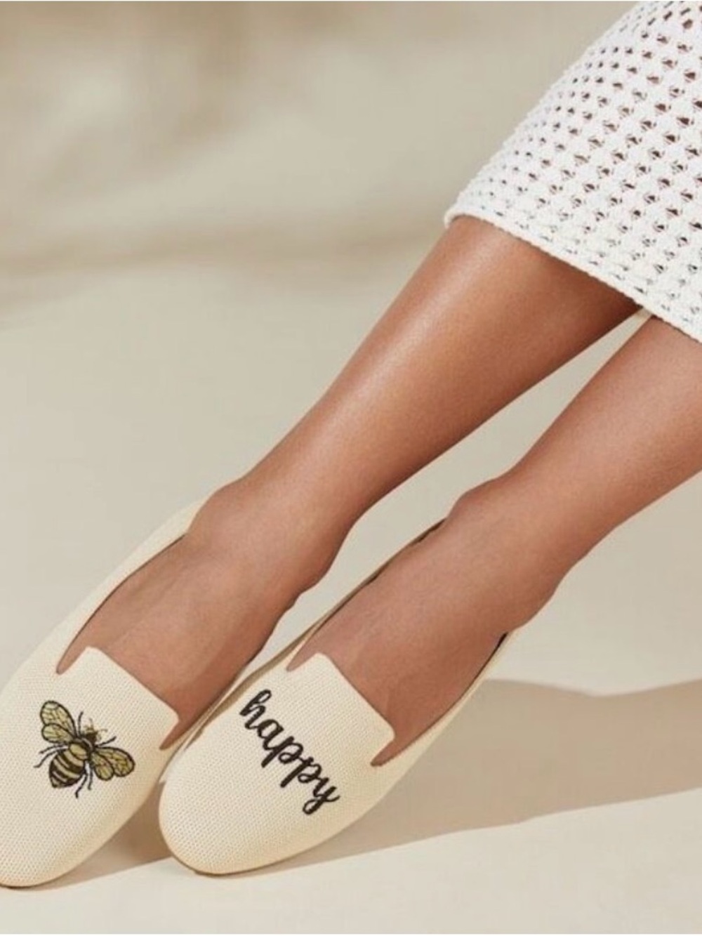 Vivaia Bee Happy Audrey Round Toe Embroidered Cream Flats EU41/US9.5 $139